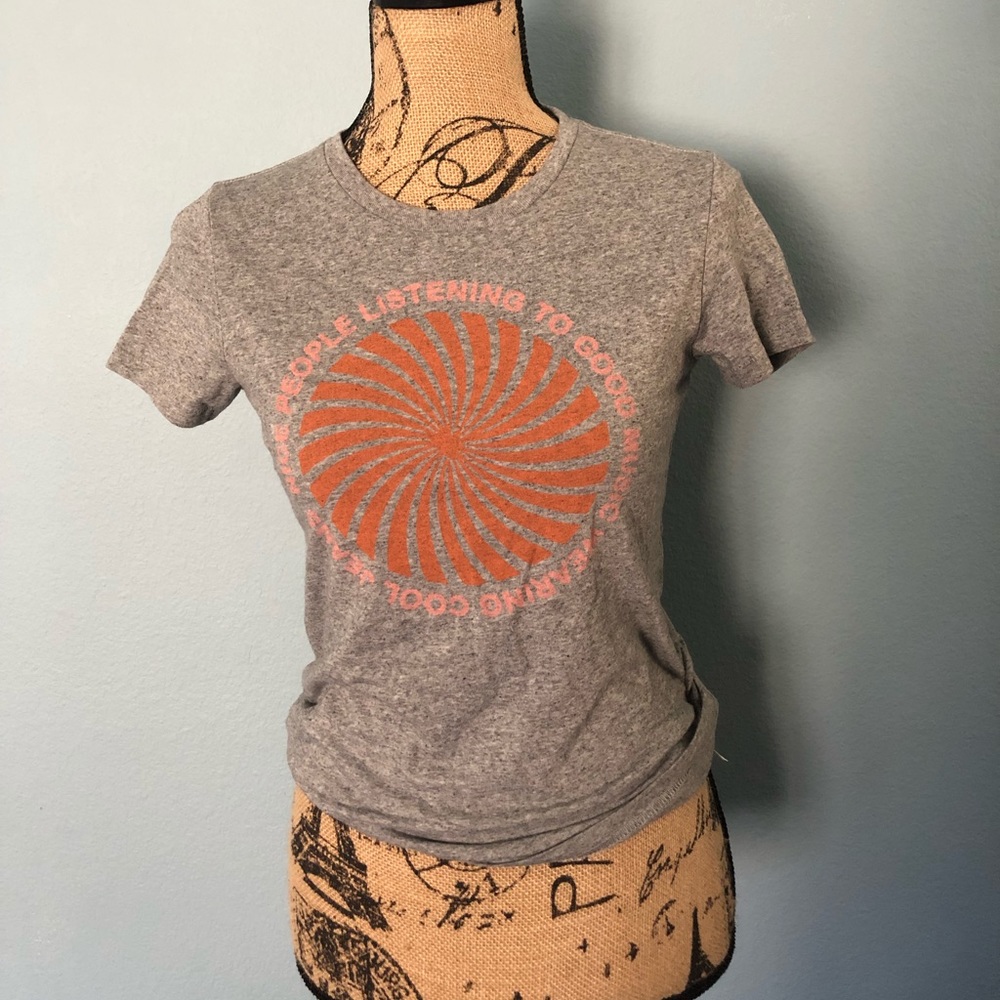 Levi’s t-shirt